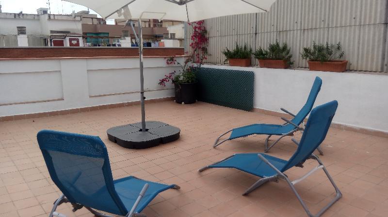 Castel Apartments لوسبيتاليت دي يوبريغات المظهر الخارجي الصورة