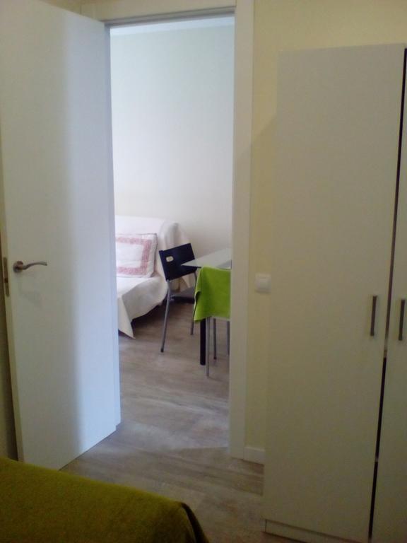 Castel Apartments لوسبيتاليت دي يوبريغات المظهر الخارجي الصورة