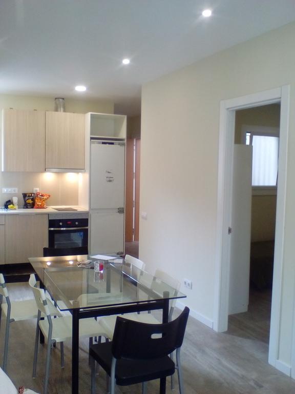 Castel Apartments لوسبيتاليت دي يوبريغات المظهر الخارجي الصورة