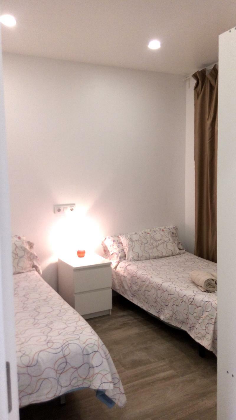 Castel Apartments لوسبيتاليت دي يوبريغات المظهر الخارجي الصورة